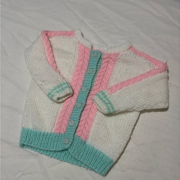 Vintage Pink and White Cozy Knit Sweater - Picture 2 of 7